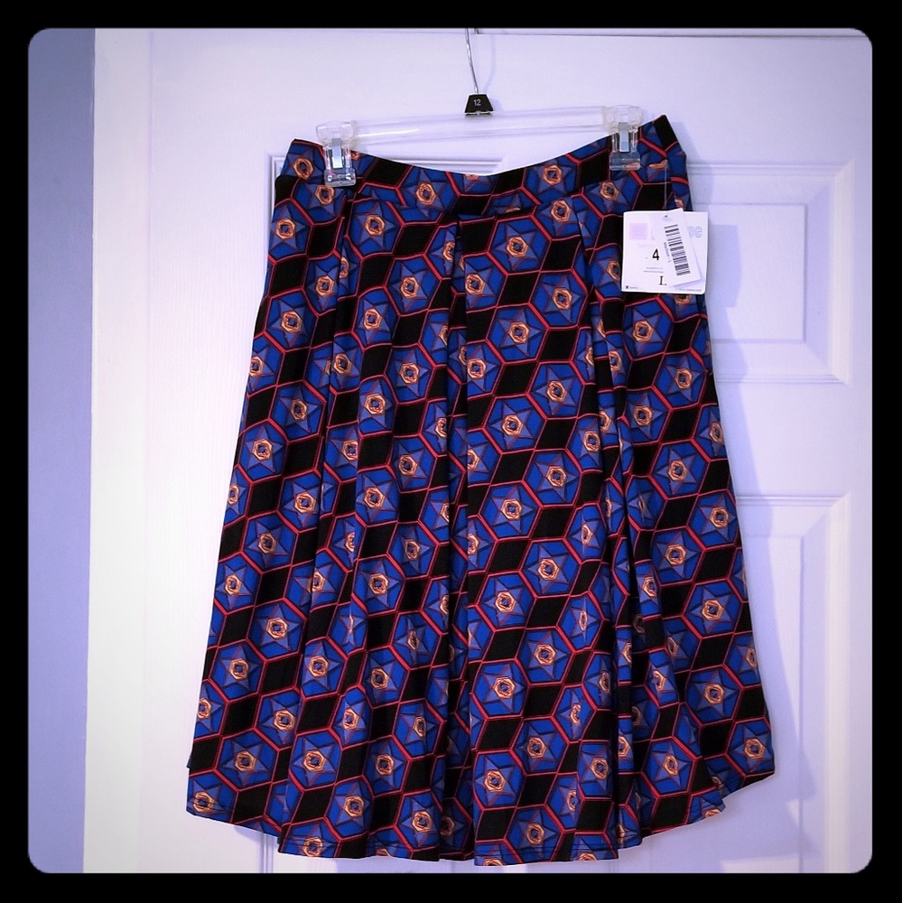 🌹HP🌹LuLaRoe NWT Madison Skirt Large